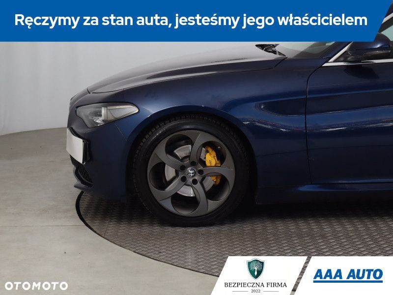 Alfa Romeo Giulia - 17