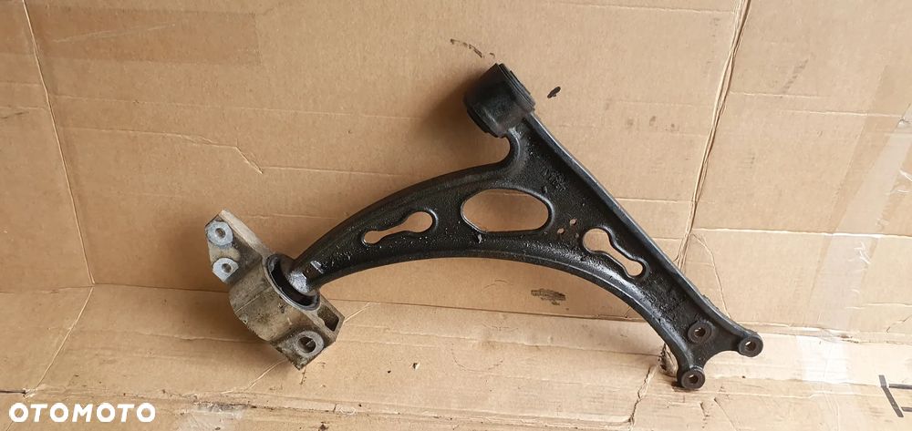 Wahacz prawy przód przedni VW Touran 1K0407153G - 1