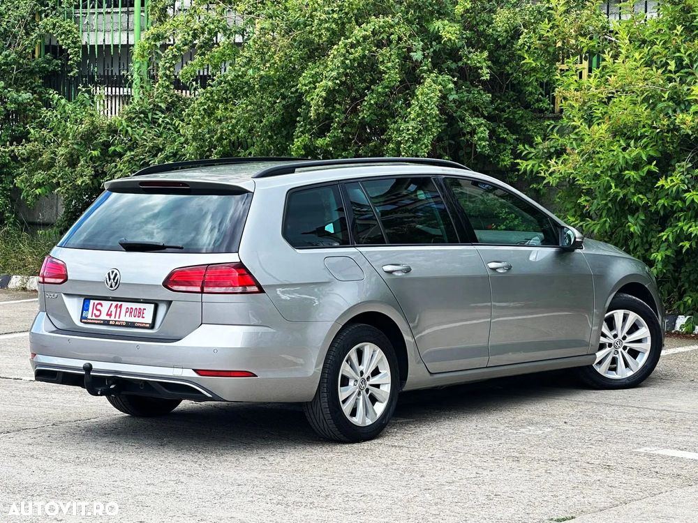 Volkswagen Golf - 4