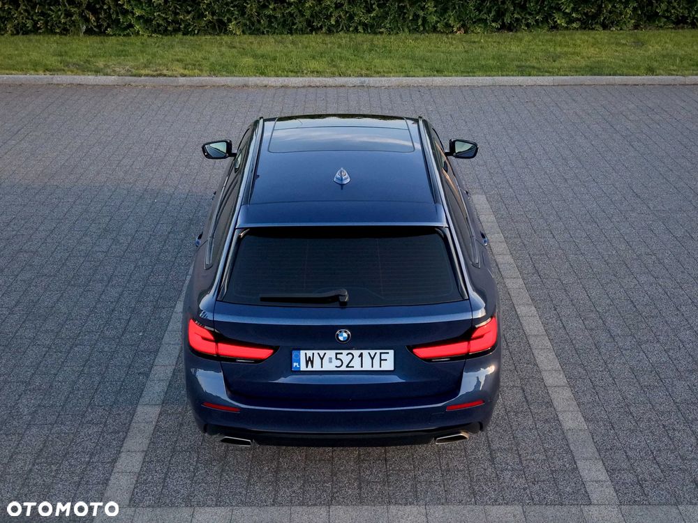 BMW Seria 5 520d mHEV - 14