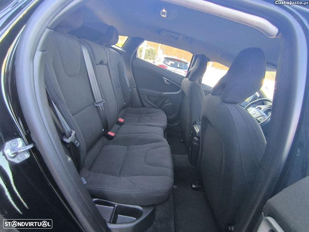 Volvo V40 2.0 D2 Inscription Geartronic - 12