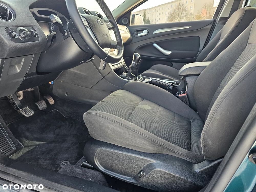 Ford Mondeo 2.0 Titanium - 35