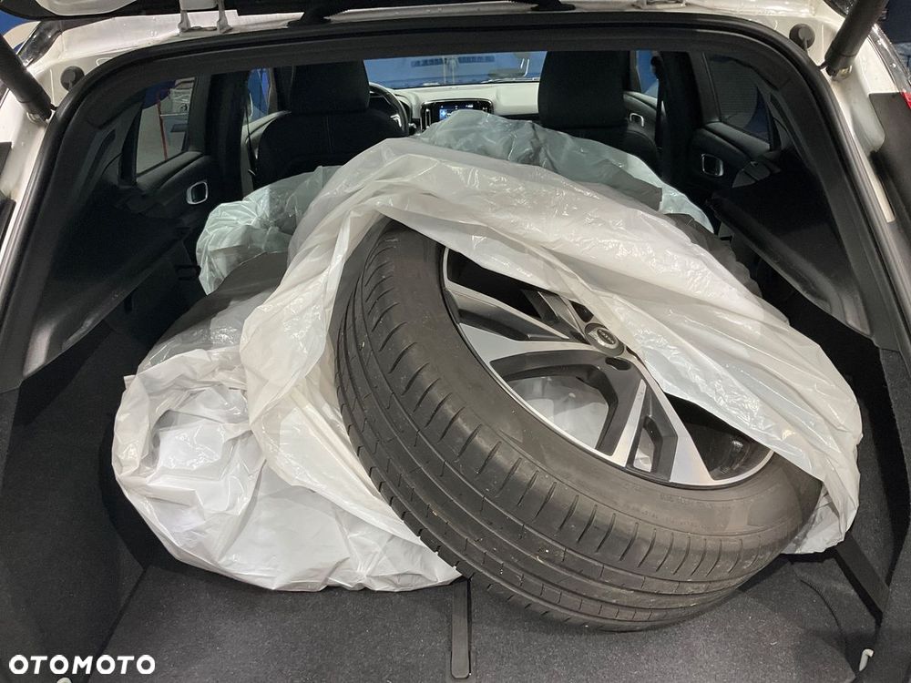 Volvo Xc 40 2019 photo 3