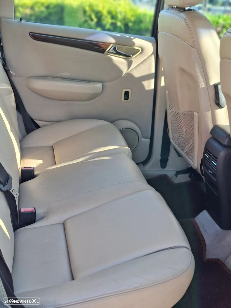 Mercedes-Benz A 150 Elegance Automatic - 24