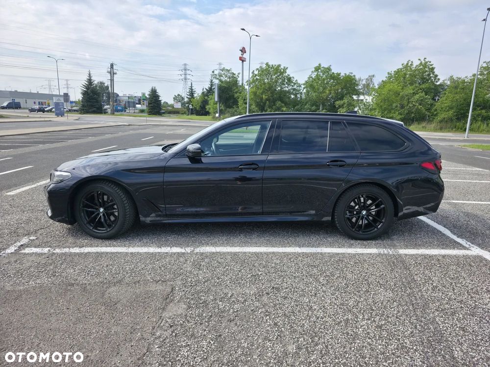 BMW Seria 5 520d xDrive mHEV M Sport sport - 2