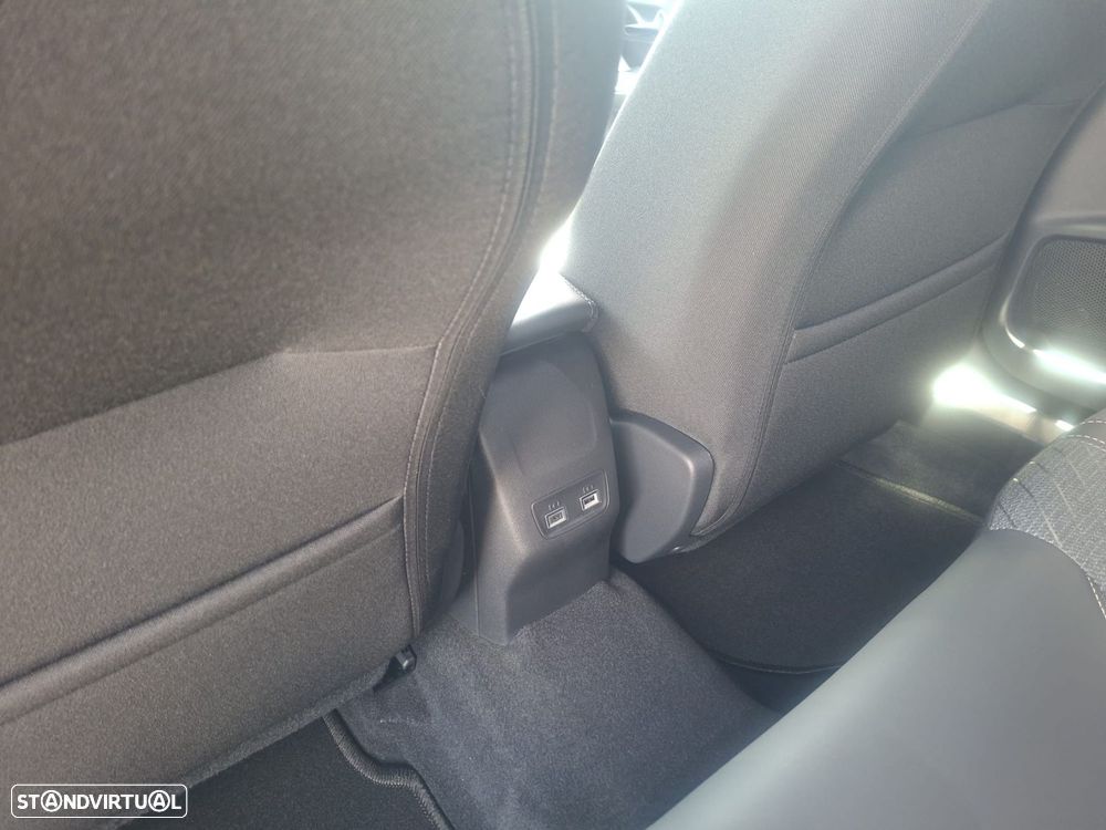 Peugeot 2008 1.2 Hybrid Allure e-DCS6 - 18