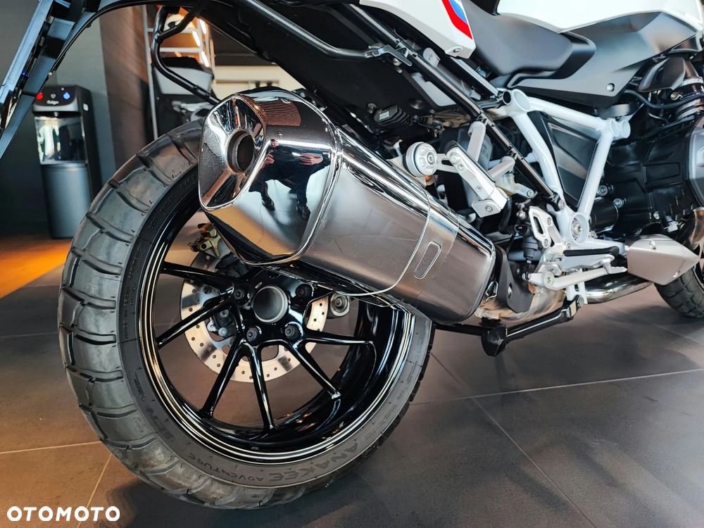 BMW R - 16