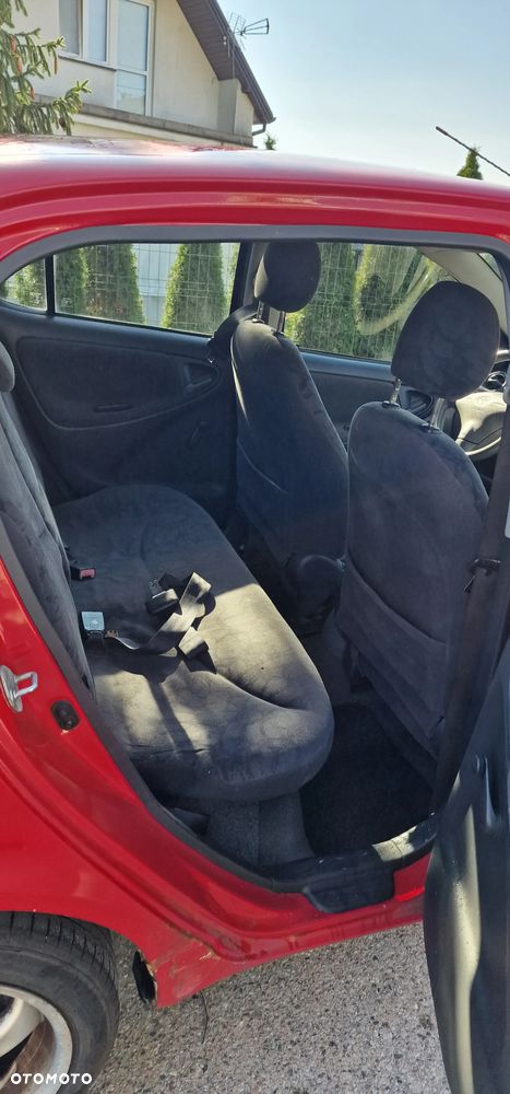 Toyota Yaris 1.4 D-4D Linea Terra - 12