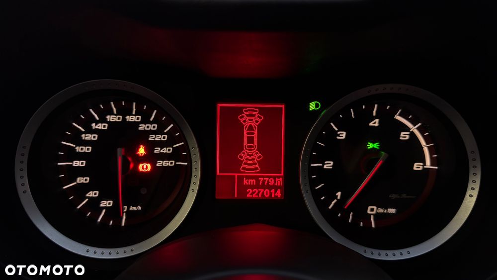Alfa Romeo 159 1.9 JTDM 16V DPF ti - 40