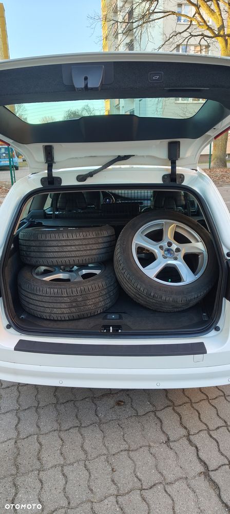 Volvo V70 D3 Geartronic Momentum - 14