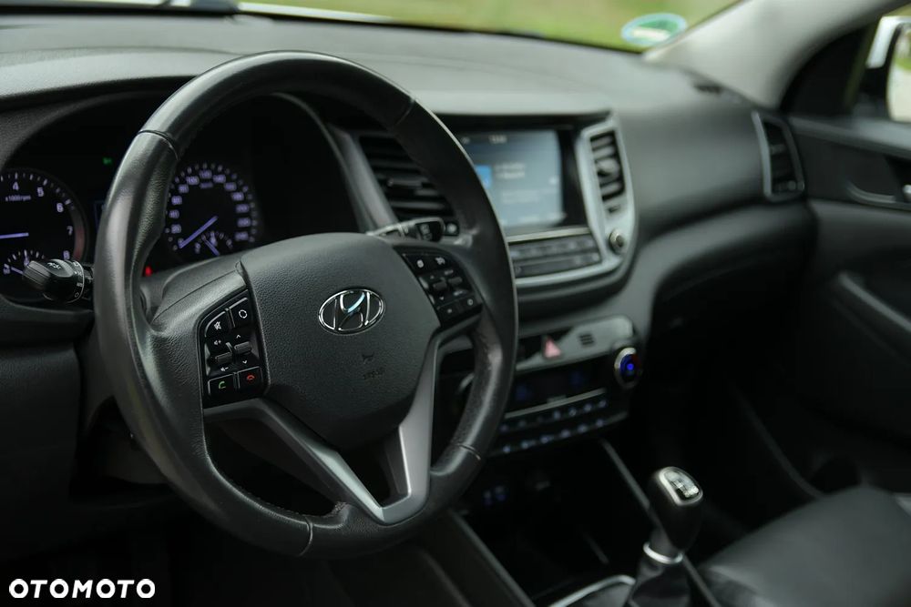 Hyundai Tucson 1.6 GDi 2WD Select - 27