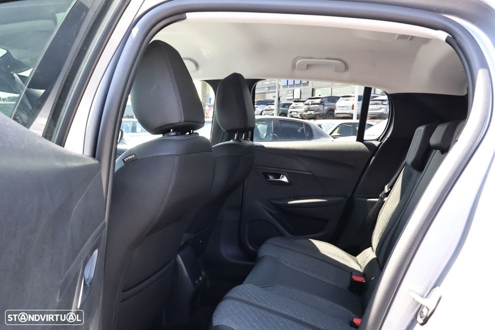 Peugeot e-208 51 kWh Allure - 15