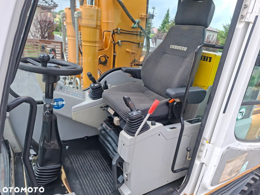 Liebherr A 900 C Pług+Podpory - 8