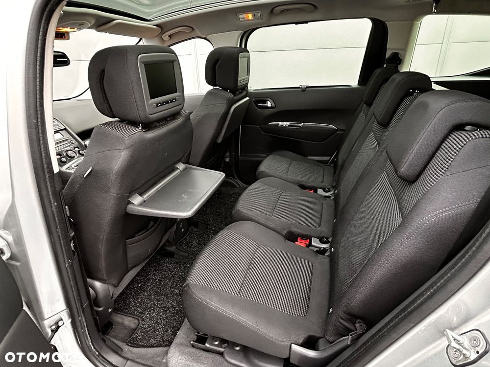 Peugeot 5008 HDI FAP 150 Family Plus - 8