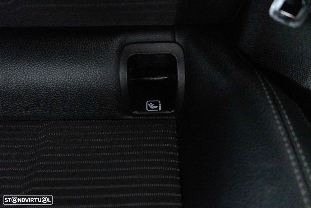 Mercedes-Benz GLA 250 e Progressive - 12