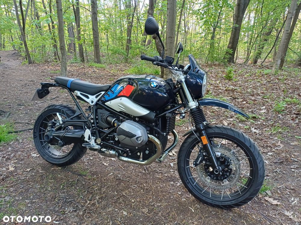 BMW R - 9
