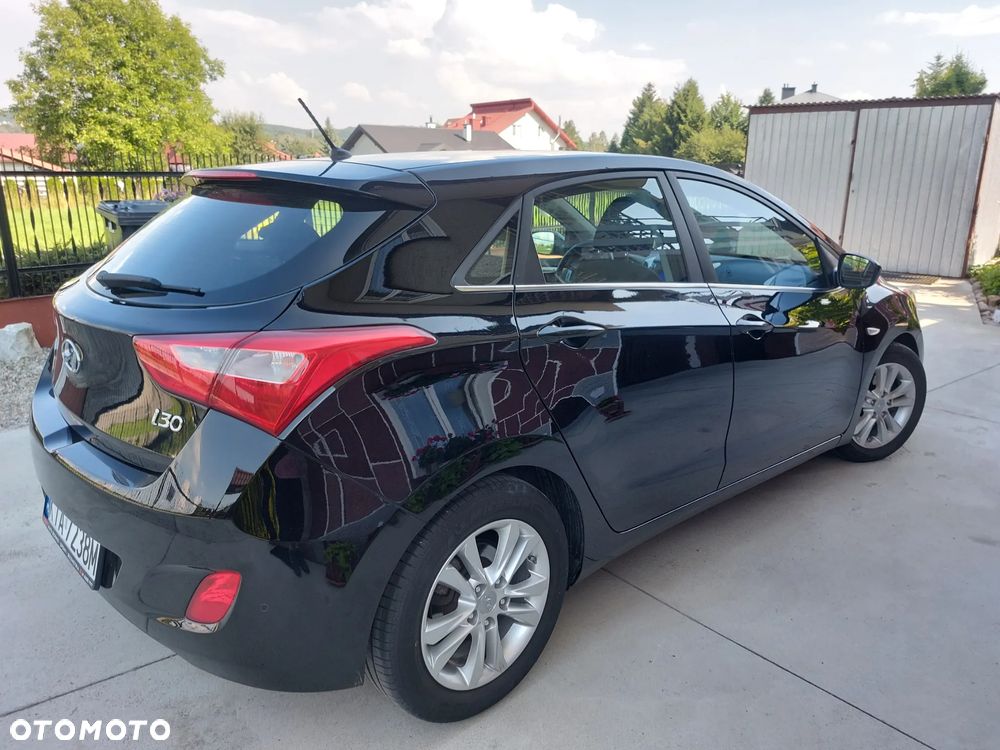 Hyundai i30 blue 1.6 GDI YES Gold - 6