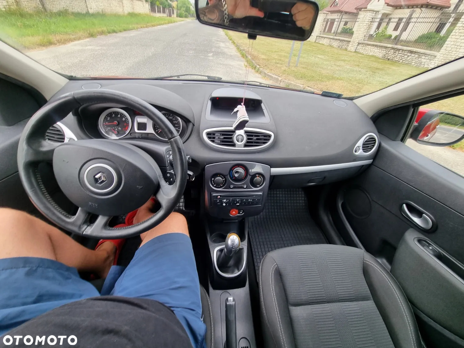 Renault Clio 1.2 16V TCE Alize Euro5 - 17