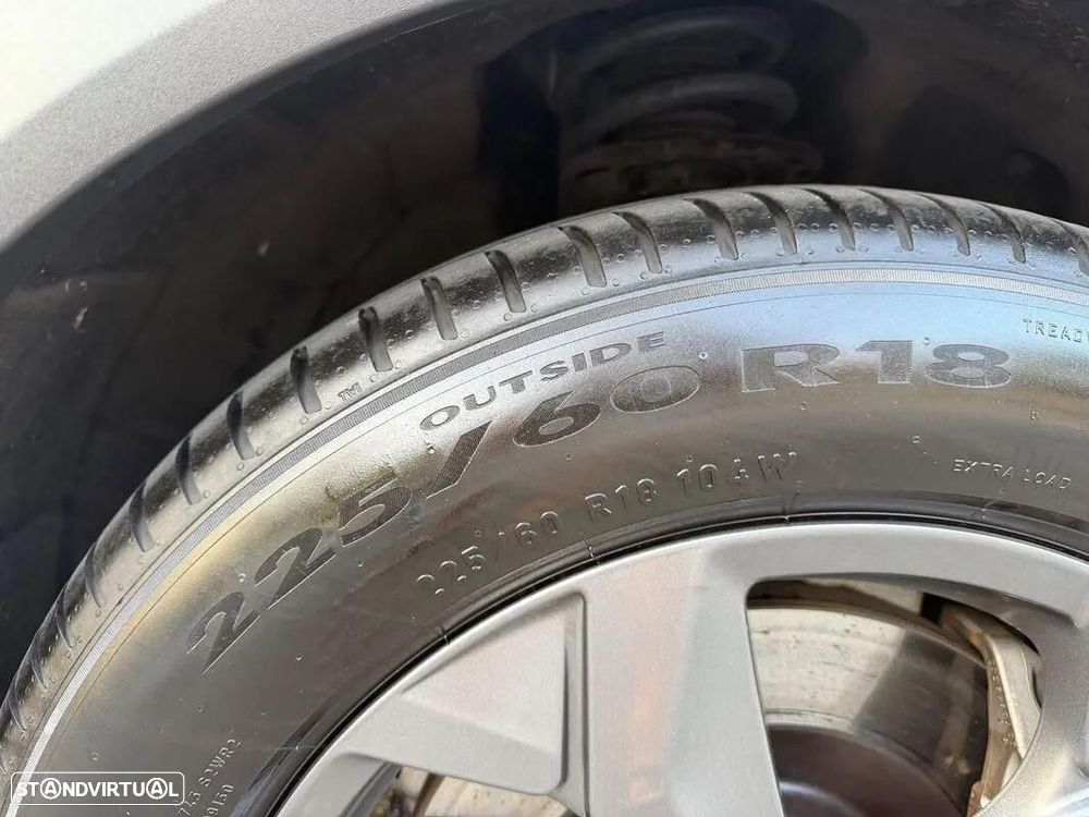 Ford Mustang Mach-E Standard - 52