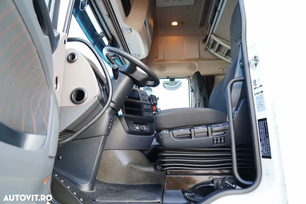 DAF XF 530 / RETARDER / I-PARK COOL / CABINĂ SUPER SPACE / - 23