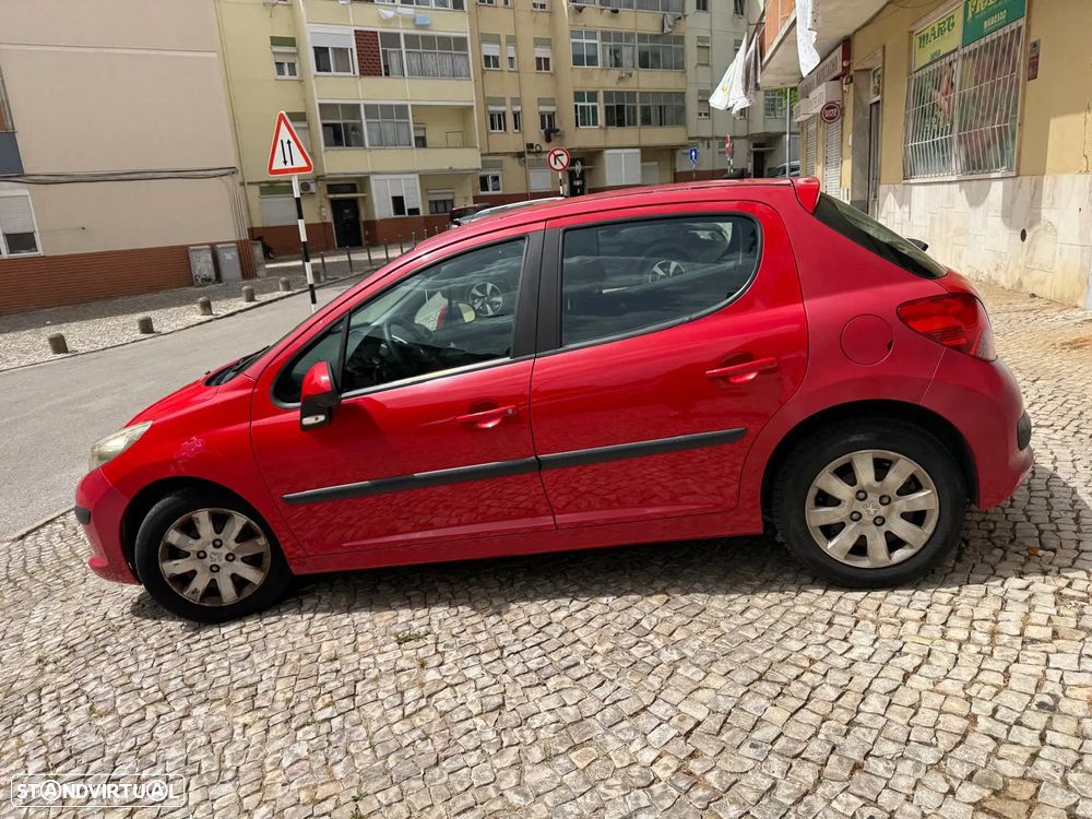 Peugeot 207 - 7