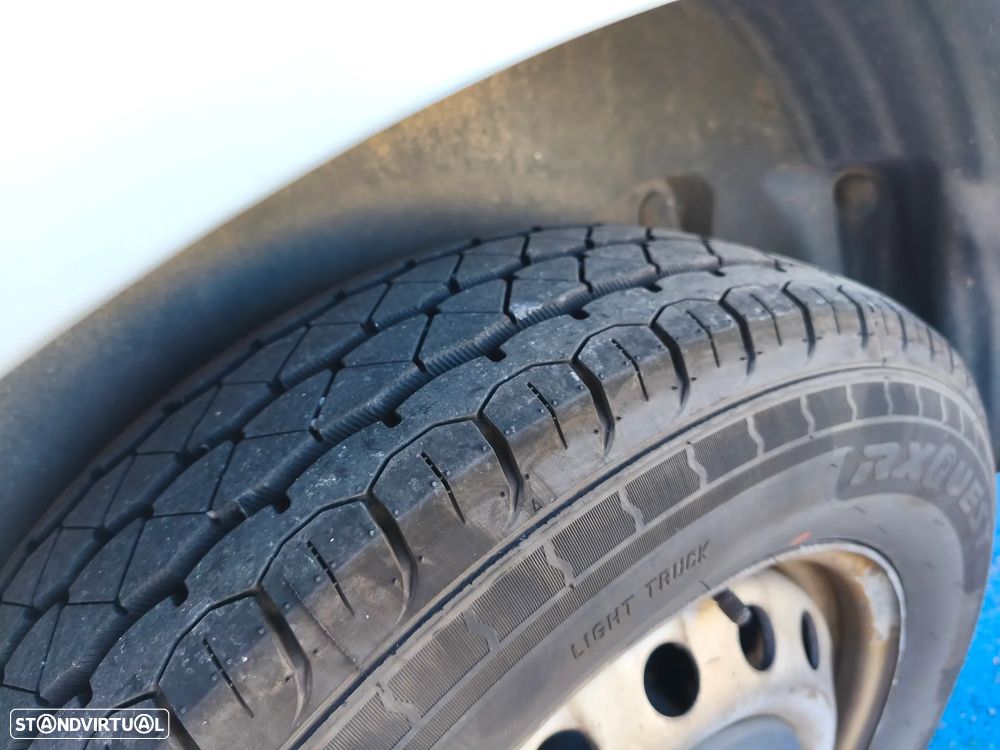 Renault Traffic - 11