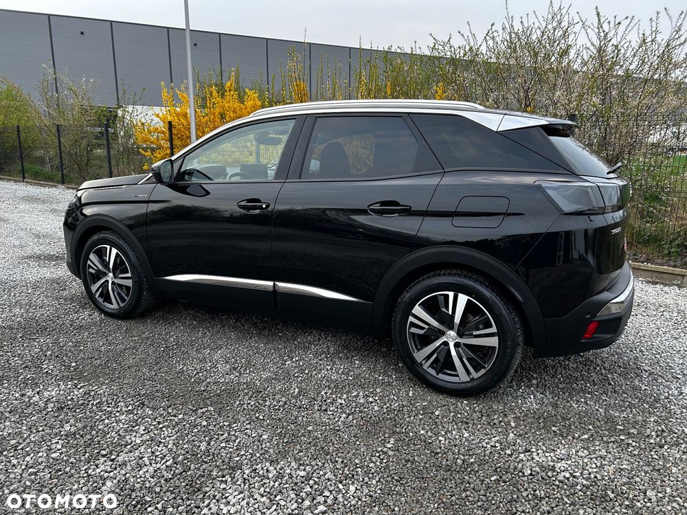 Peugeot 3008 1.6 PureTech Hybrid4 PHEV Allure Pack S&S EAT8 - 8