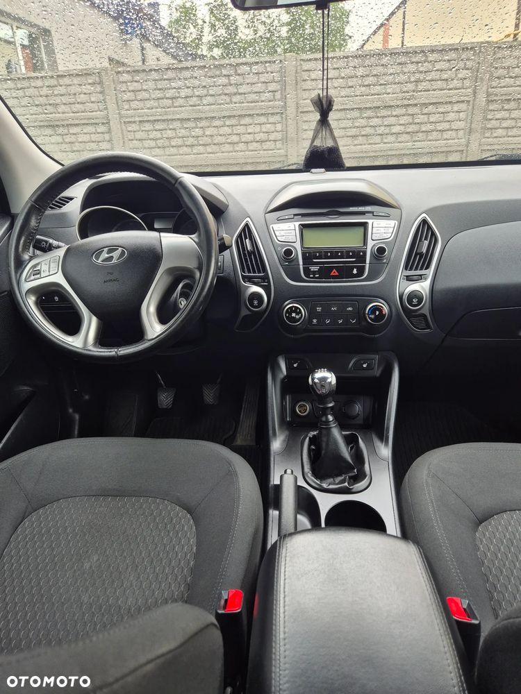 Hyundai ix35 1.7 CRDi Premium 2WD - 16