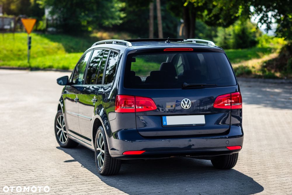Volkswagen Touran 2.0 TDI Highline - 14