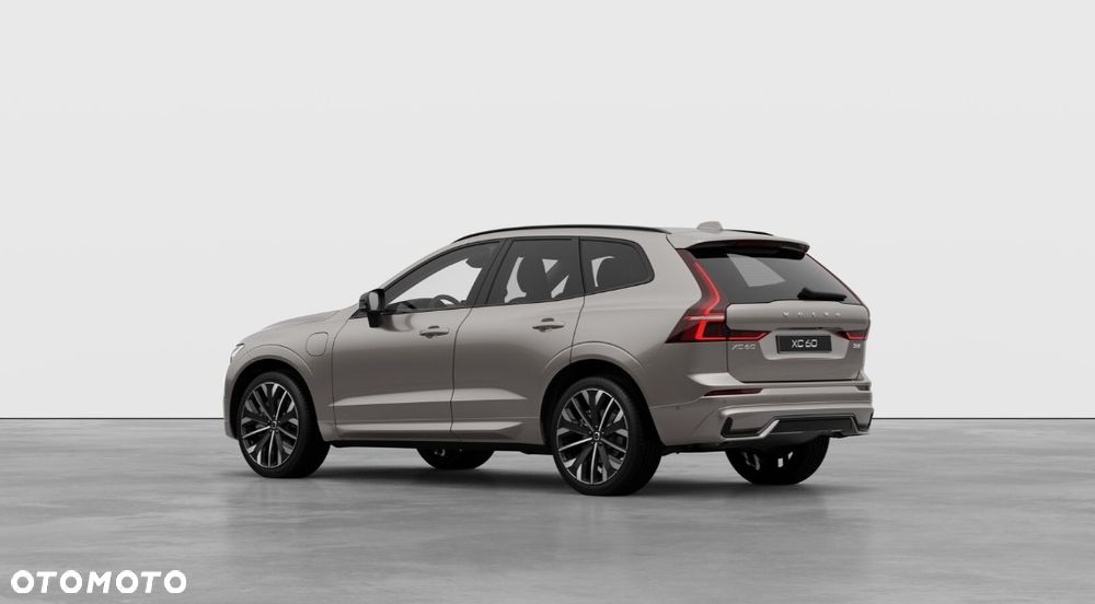Volvo XC 60 T6 Plug-In Hybrid AWD Ultra Dark - 3