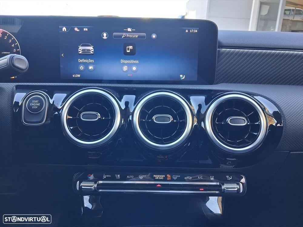 Mercedes-Benz A 250 Limousine - 21