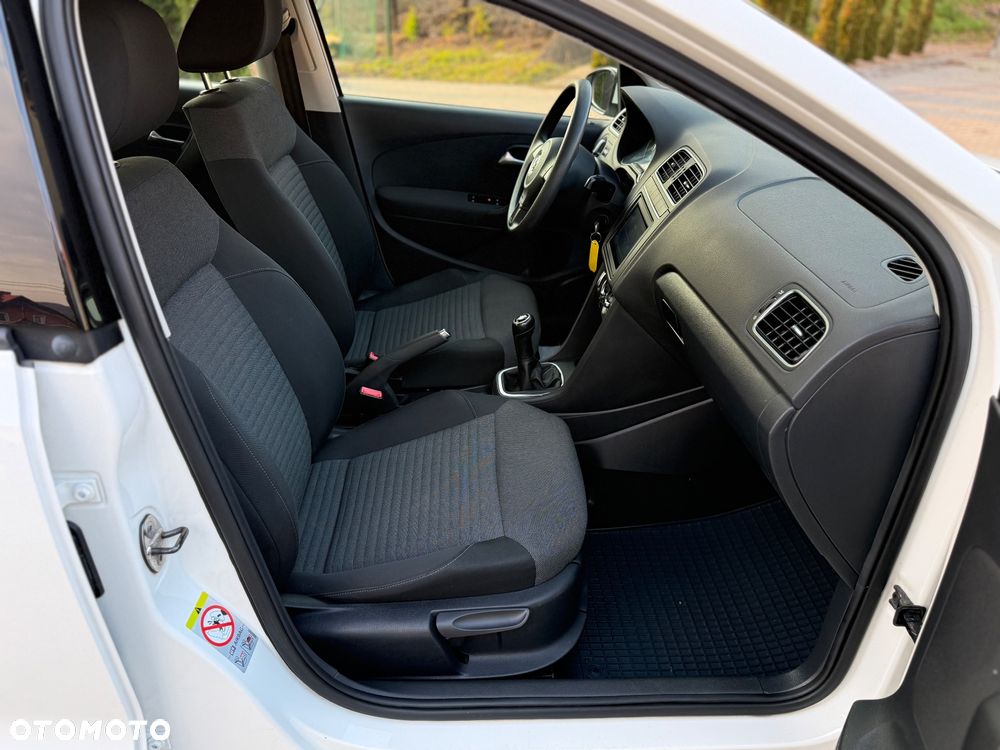 Volkswagen Polo 1.4 16V Trendline - 20