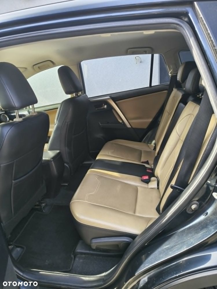 Toyota RAV4 2.0 D-4D Active - 5