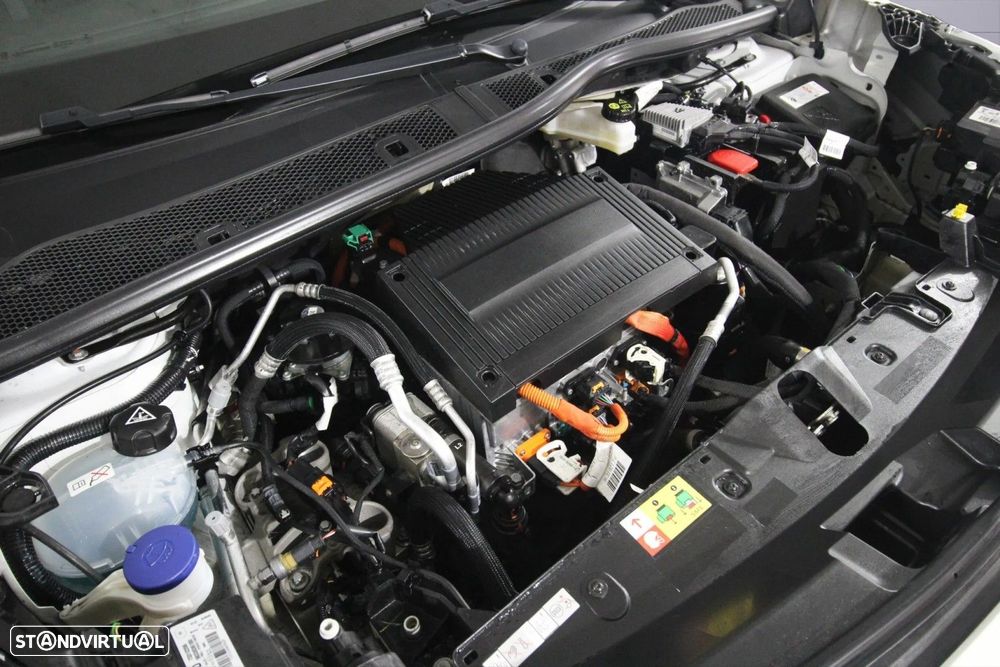 Peugeot e-2008 50 kWh Allure - 17