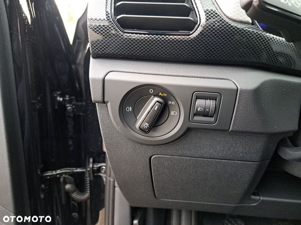 Volkswagen T-Cross 1.0 TSI Life Plus - 31