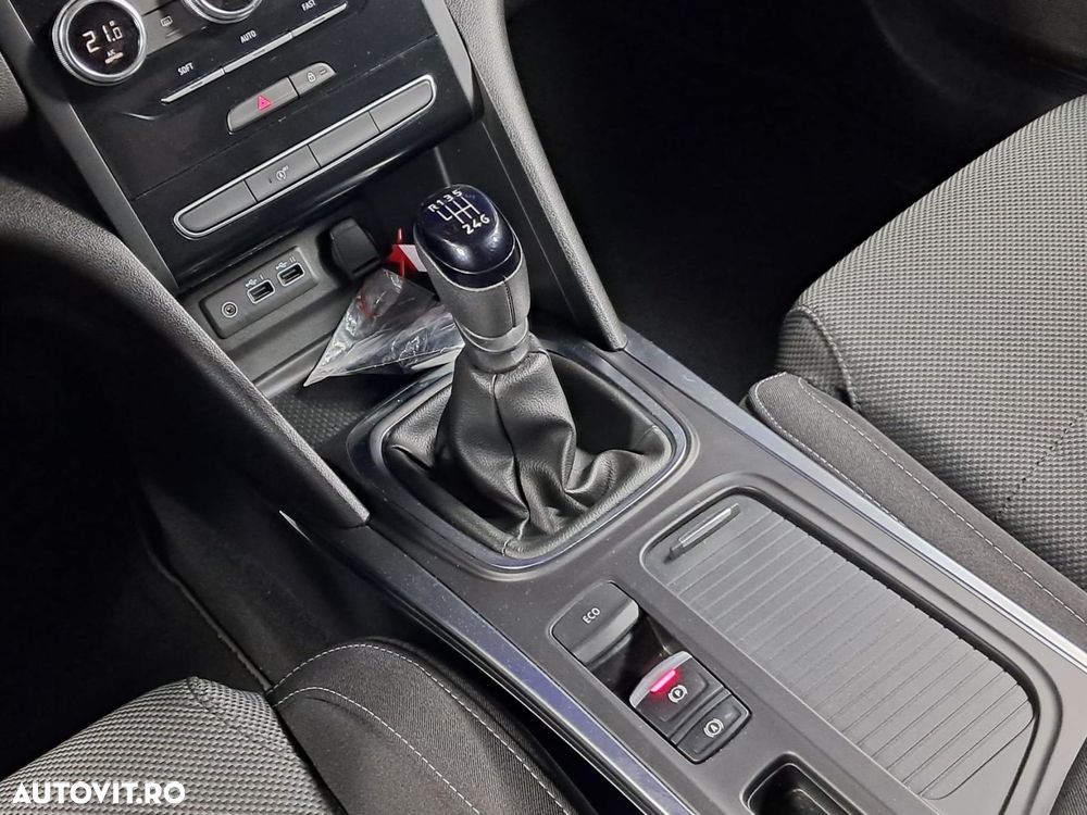Renault Megane - 23