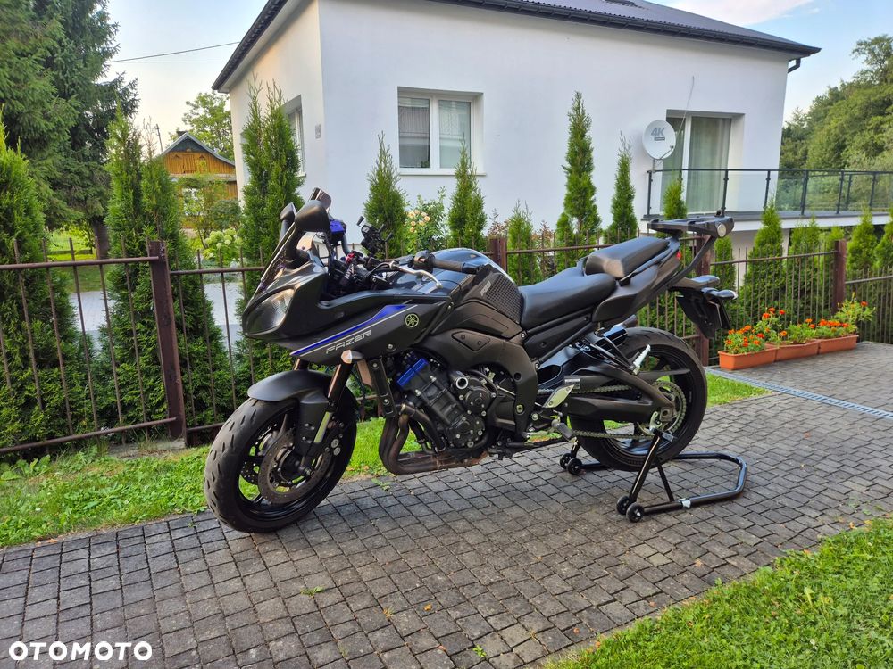 Yamaha FZ8 - 12