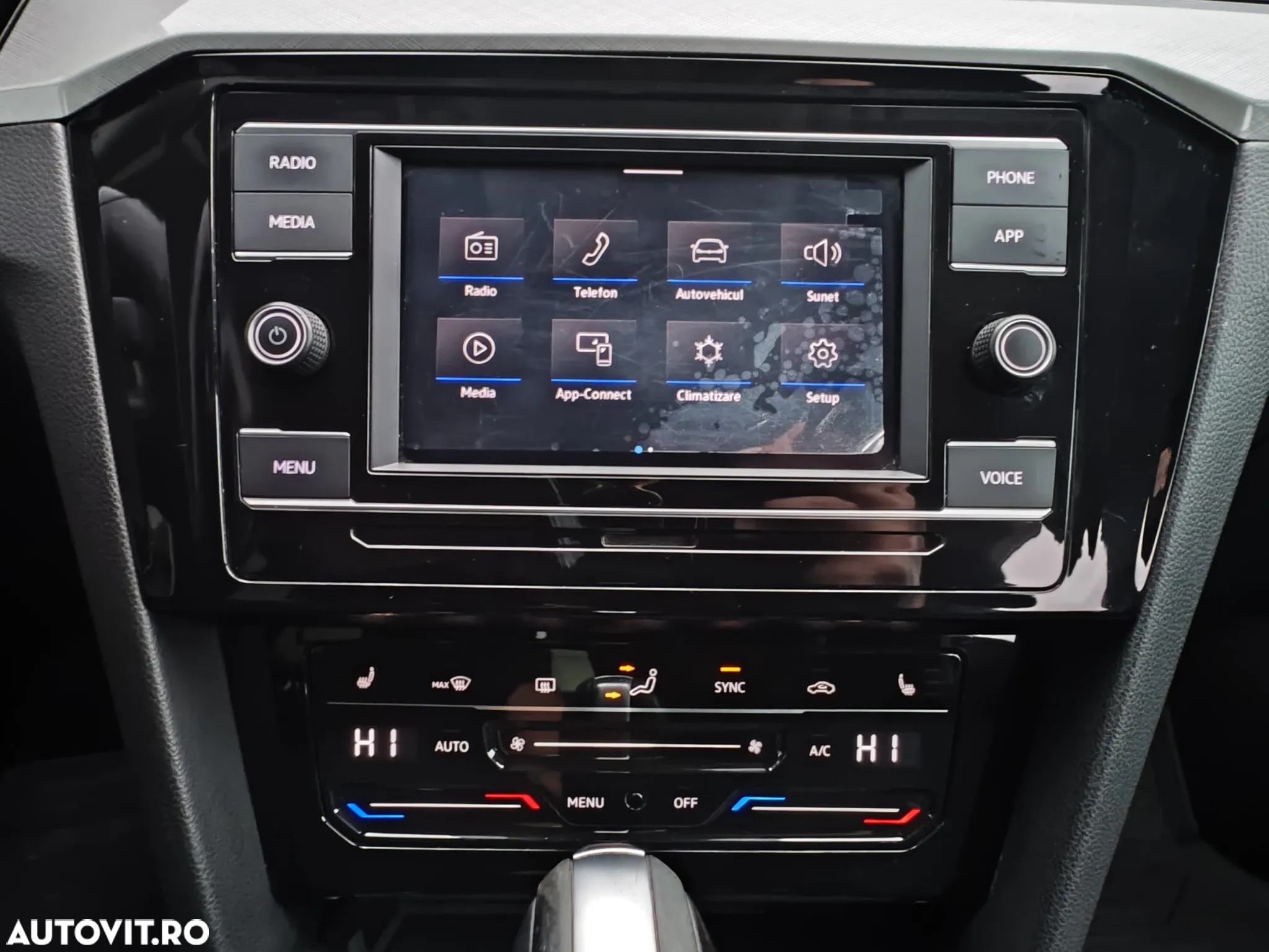 Volkswagen Passat - 25