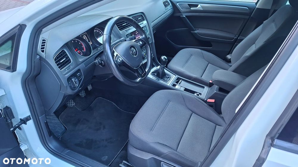 Volkswagen Golf 1.2 TSI BlueMotion Technology Comfortline - 10