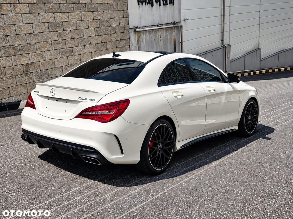 Mercedes-Benz CLA AMG 45 4Matic 7G-DCT - 2