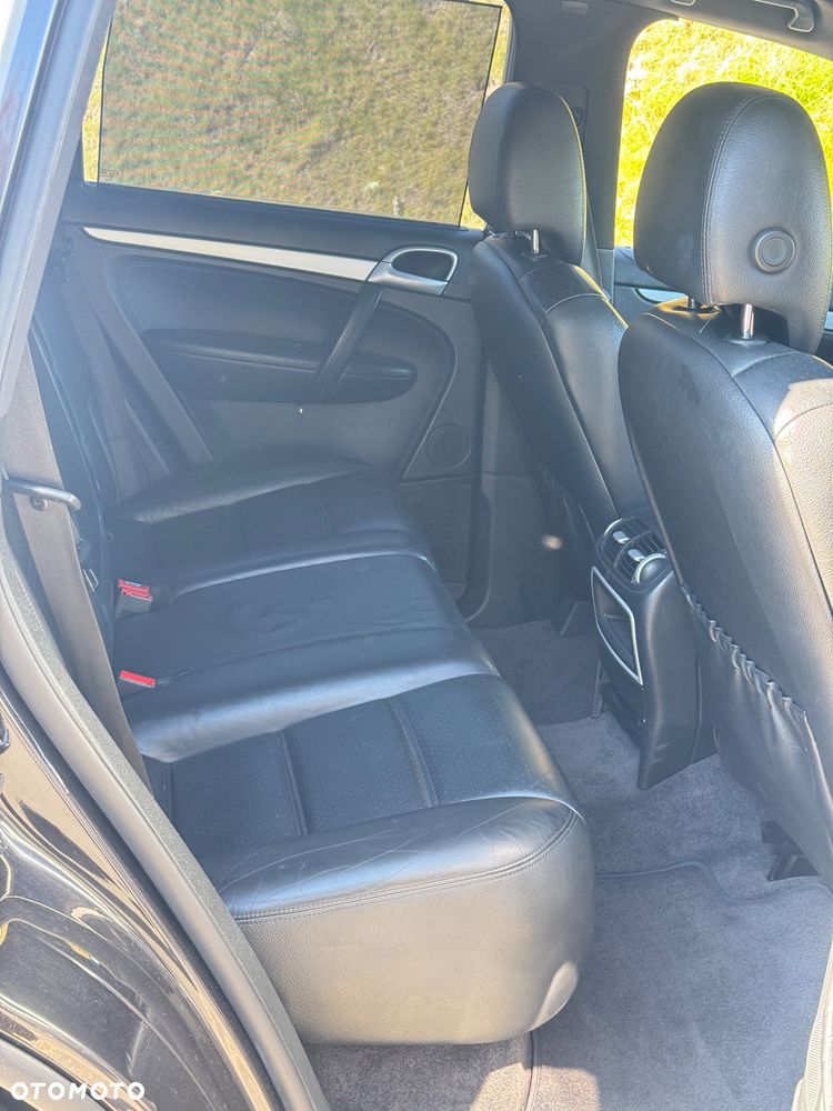 Porsche Cayenne - 10