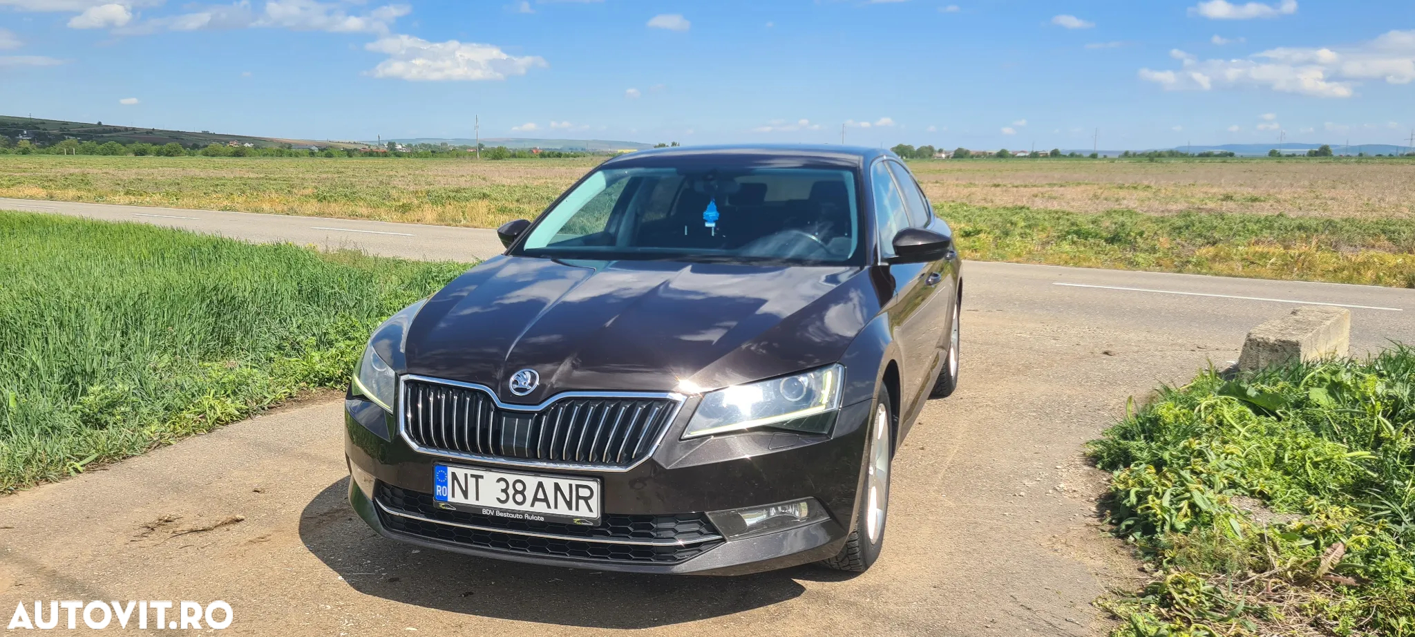 Skoda Superb 2.0 TDI Ambition - 11