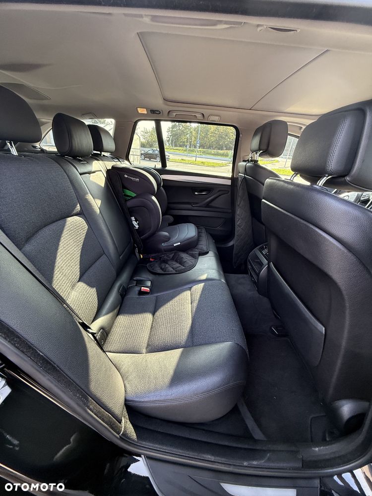 BMW Seria 5 530d xDrive - 5