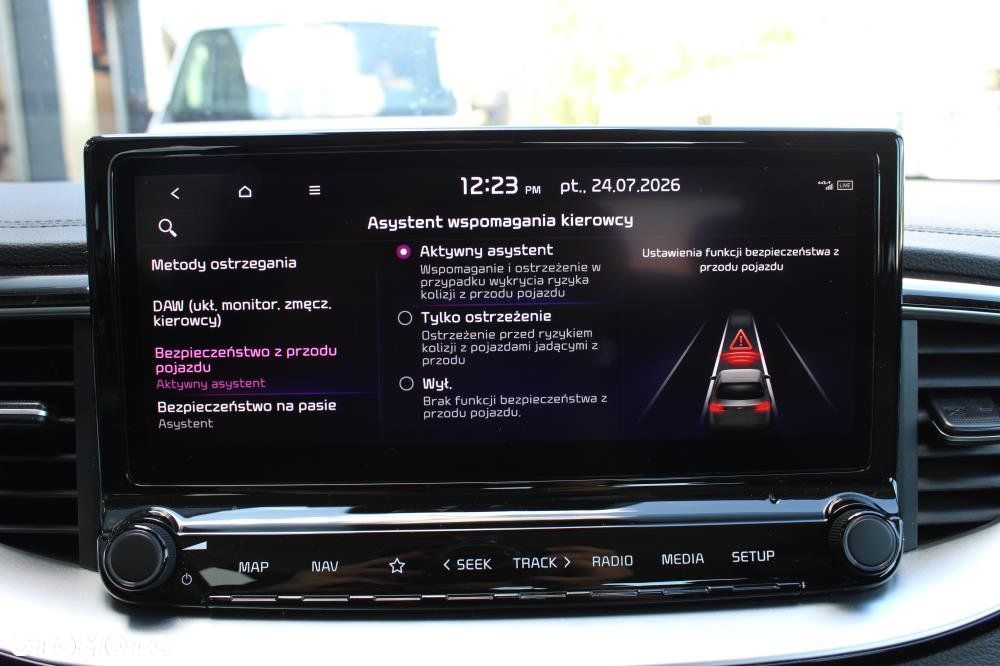 Kia XCeed - 27