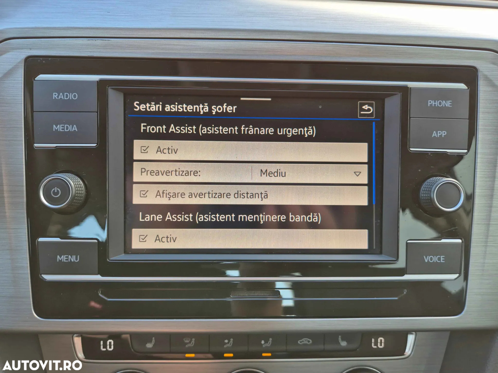 Volkswagen Passat - 30