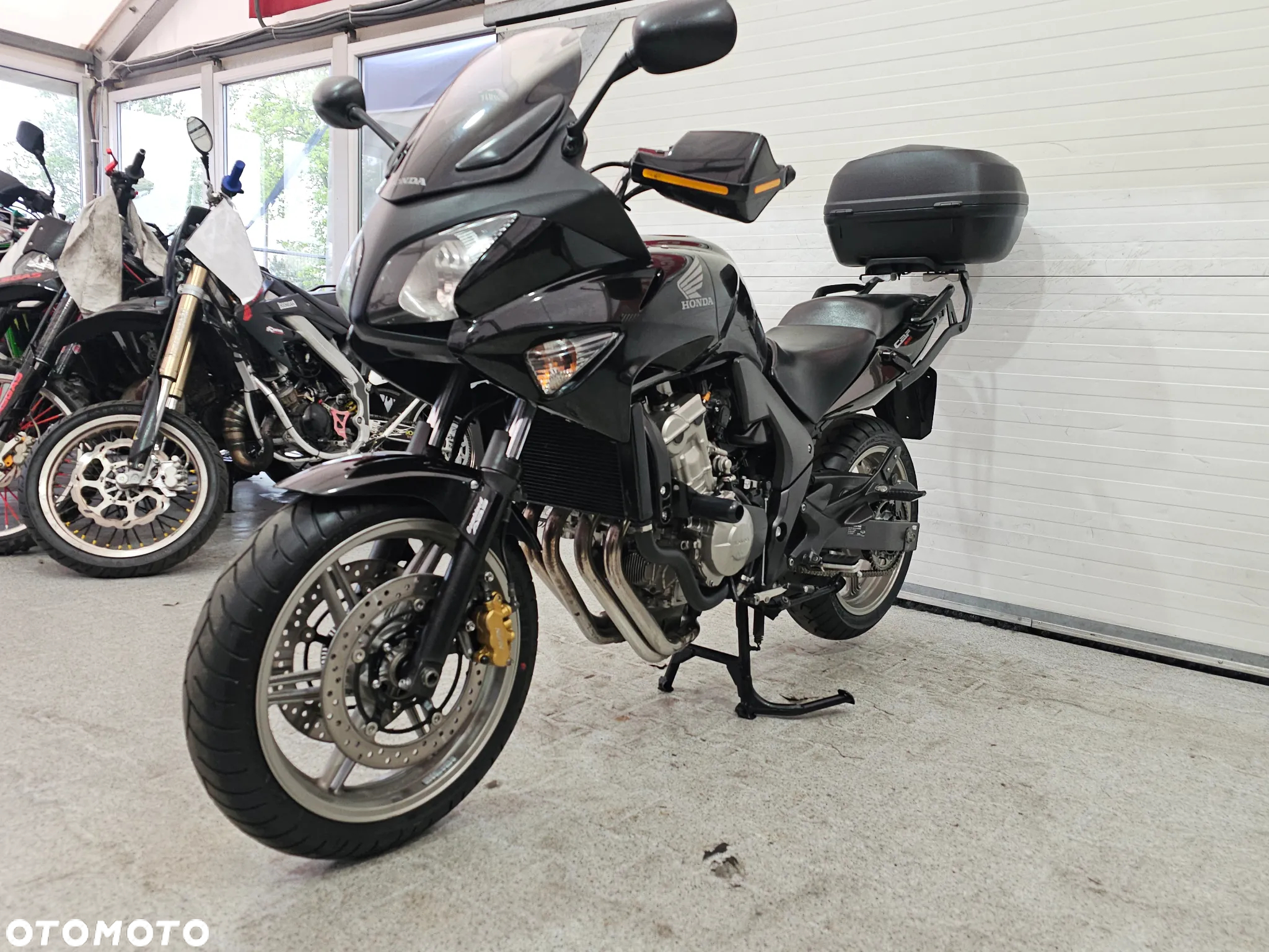 Honda CBF - 4