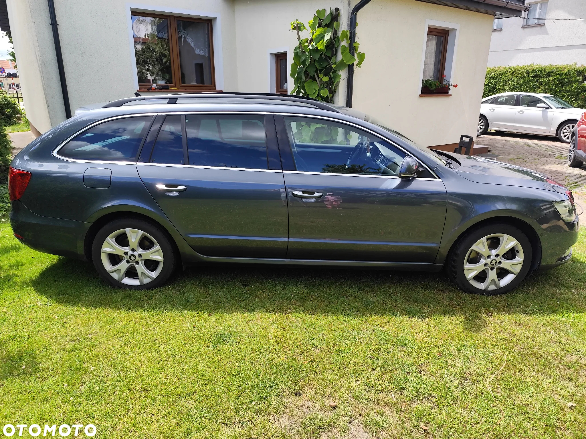 Skoda Superb 2.0 TDI Comfort DSG - 3