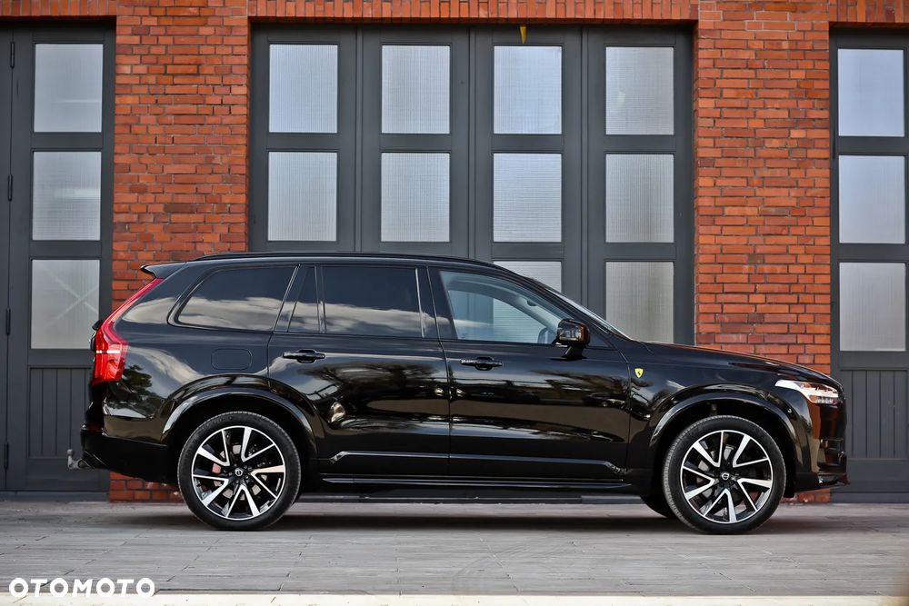 Volvo XC 90 B5 D AWD R-Design 7os - 2