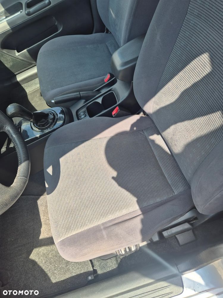 Mitsubishi Lancer 1.6 Intense - 10