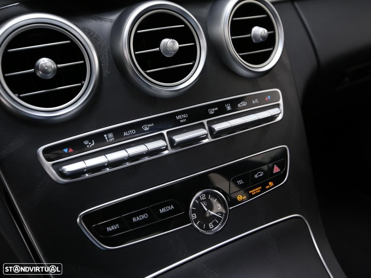 Mercedes-Benz C 300 de AMG Line - 21